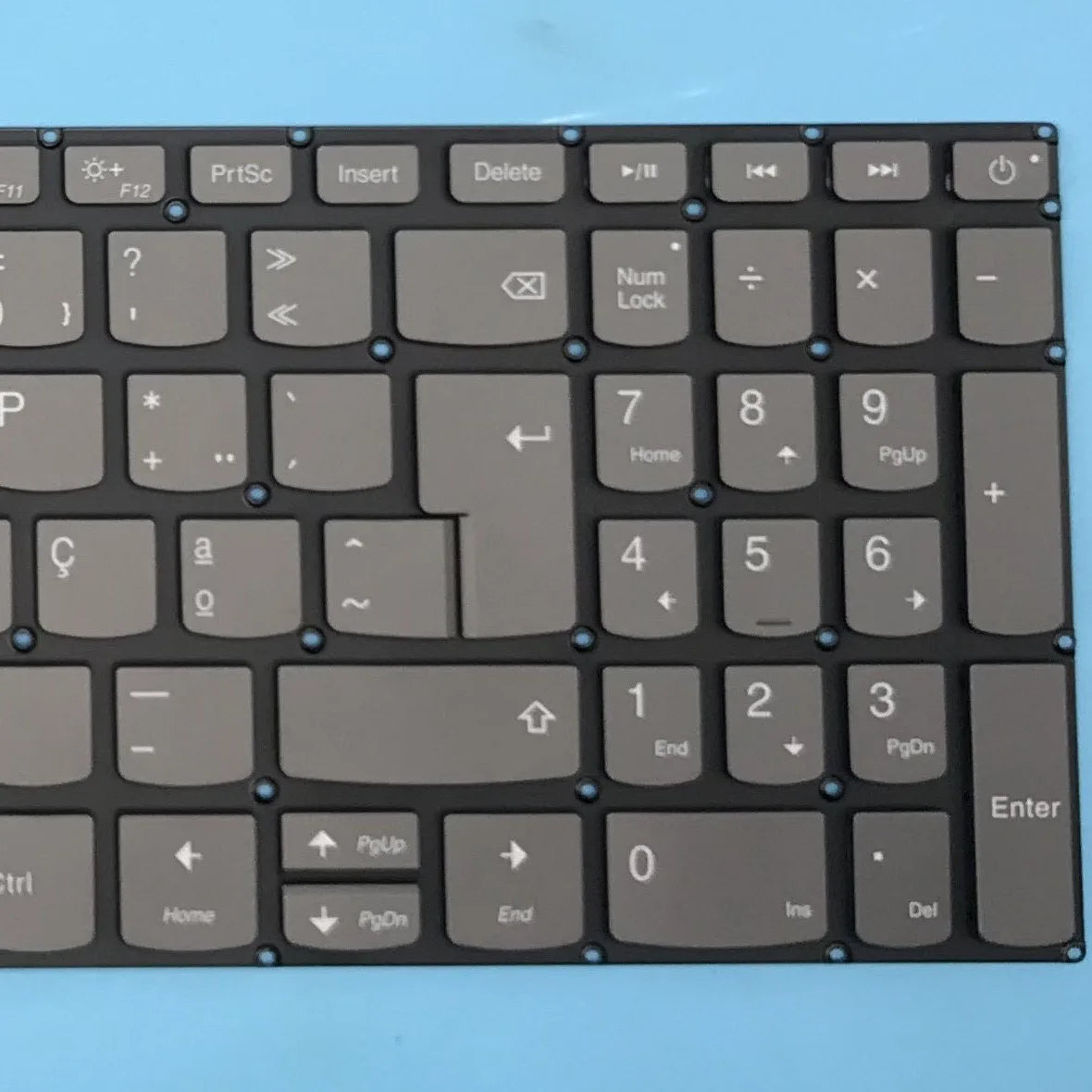 Teclado de Reemplazo en Portugués para Laptop Lenovo V15